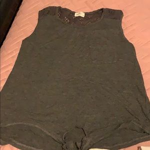 Gray tank top - M